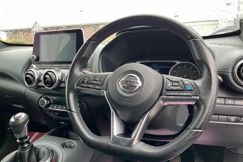 Nissan Juke Hatchback #38