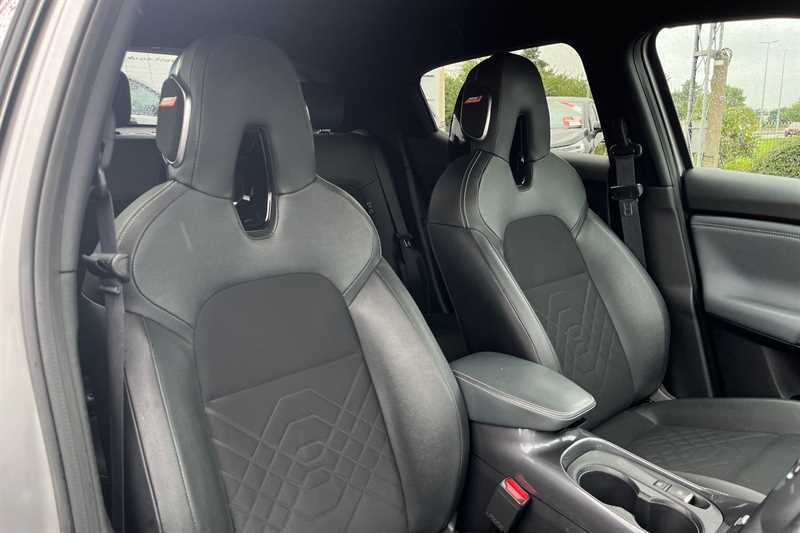 Nissan Juke Hatchback #23