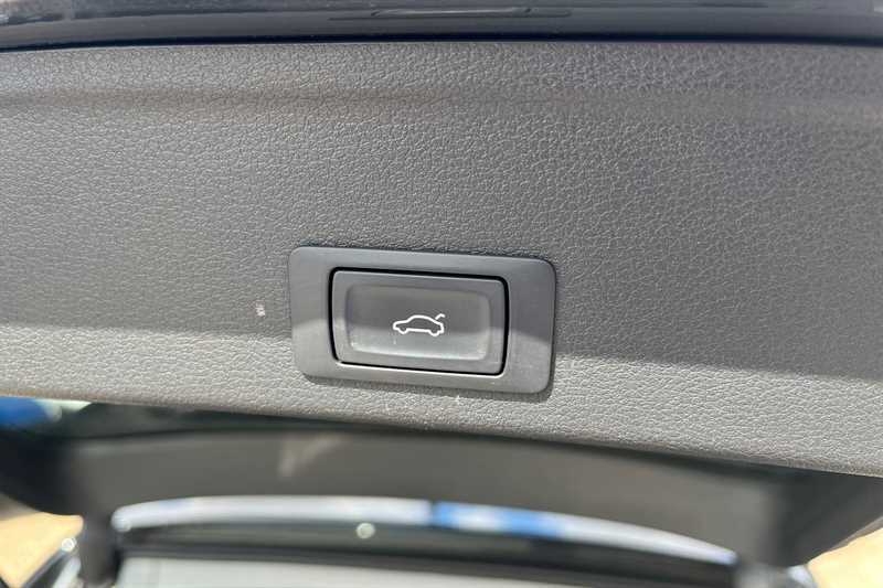 Audi A4 Avant Tdi S Line  #36
