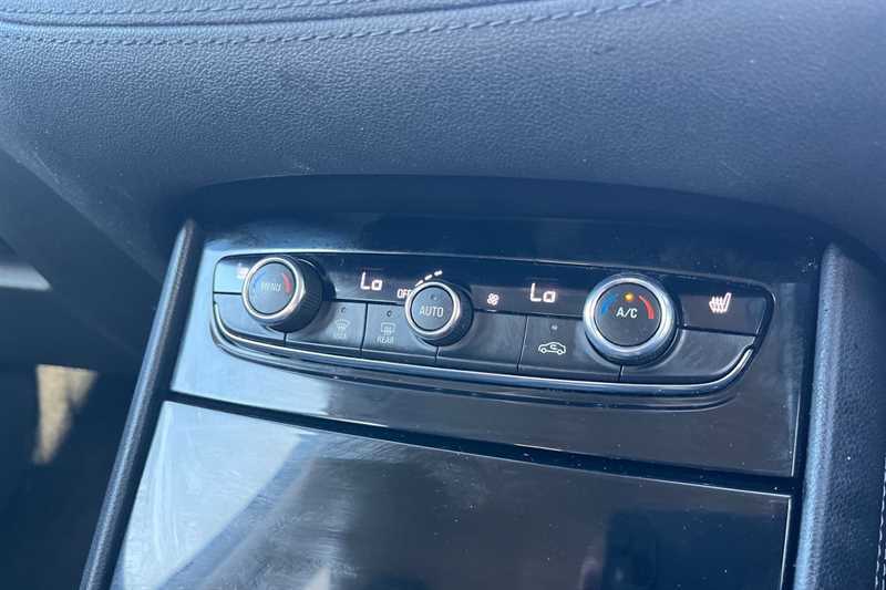 Vauxhall Grandland X Hatchback Black #15
