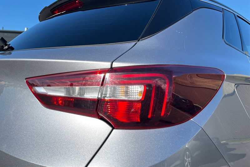 Vauxhall Grandland X Hatchback Black #32