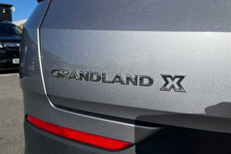 Vauxhall Grandland X Hatchback Black #30