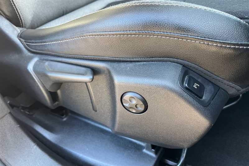 Vauxhall Grandland X Hatchback Black #26