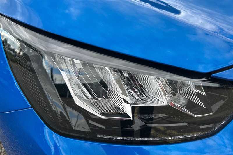 Peugeot 208 1.2 Puretech Active Black #28