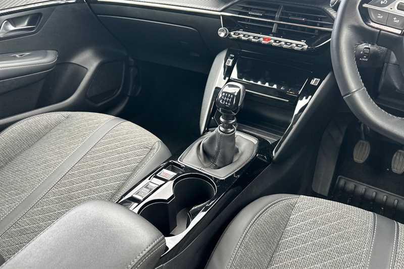 Peugeot 208 1.2 Puretech Active Black #14