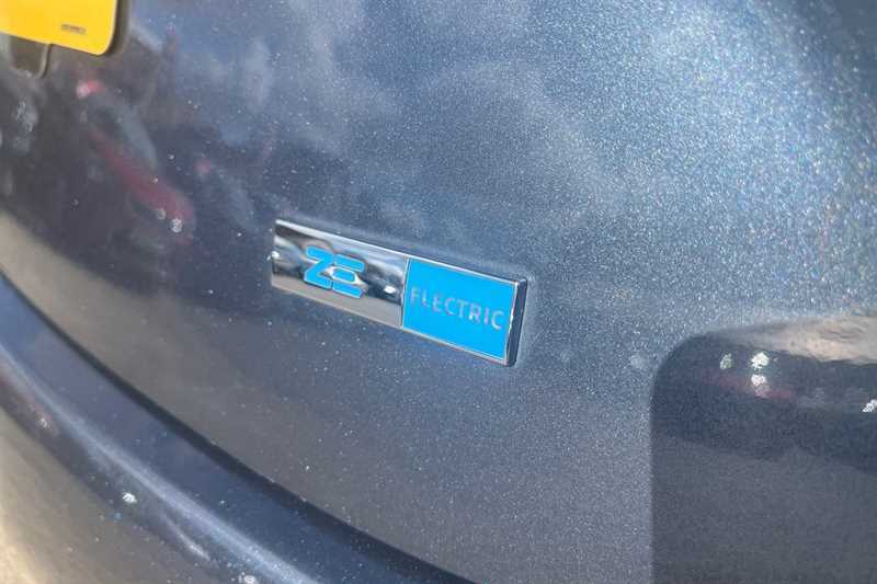 Renault Zoe Zoe Iconic Boost Charge Ev 50 Grey #36