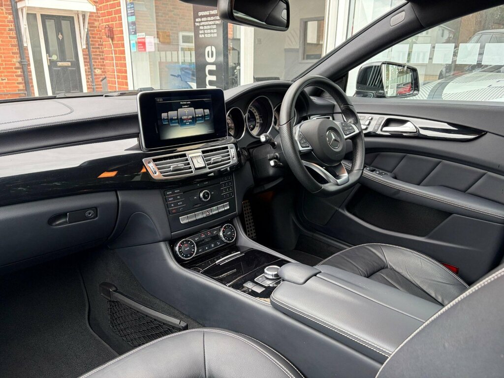 Mercedes-Benz CLS Saloon Grey #8