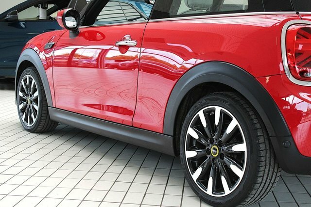 Mini Electric Cooper Se 32.6Kwh Level 2 Hatchback A Black #15