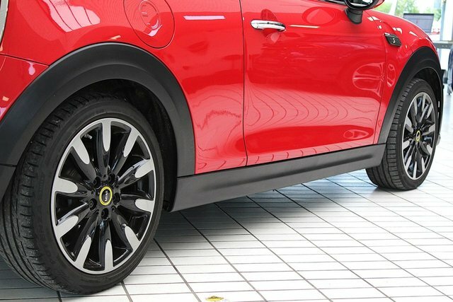 Mini Electric Cooper Se 32.6Kwh Level 2 Hatchback A Black #11