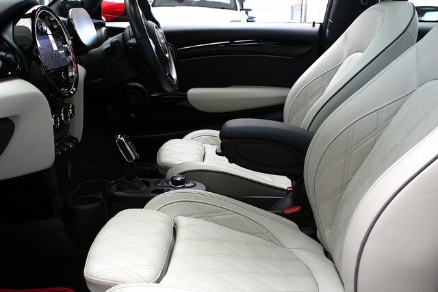 Mini Electric Cooper Se 32.6Kwh Level 2 Hatchback A Black #18