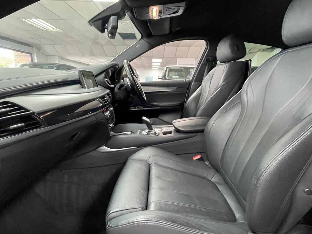 BMW X6 Coupe Red #25