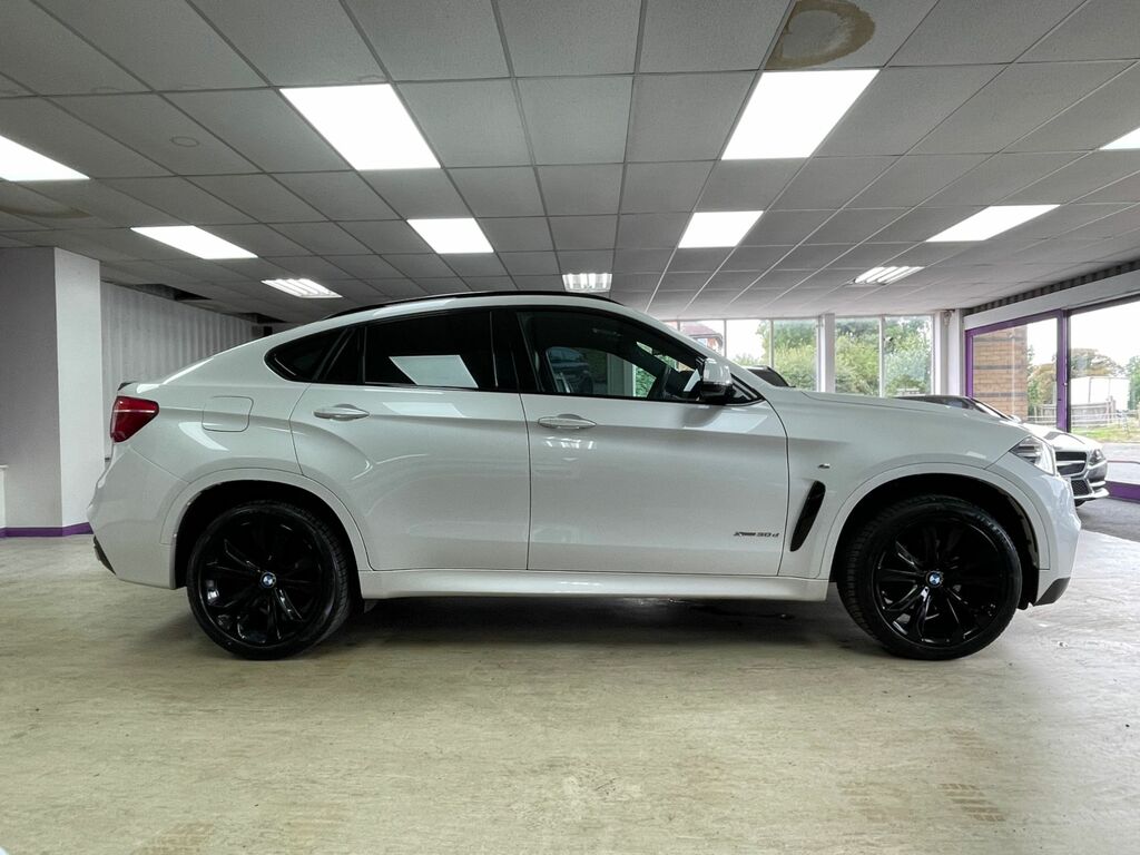 BMW X6 Coupe Red #9