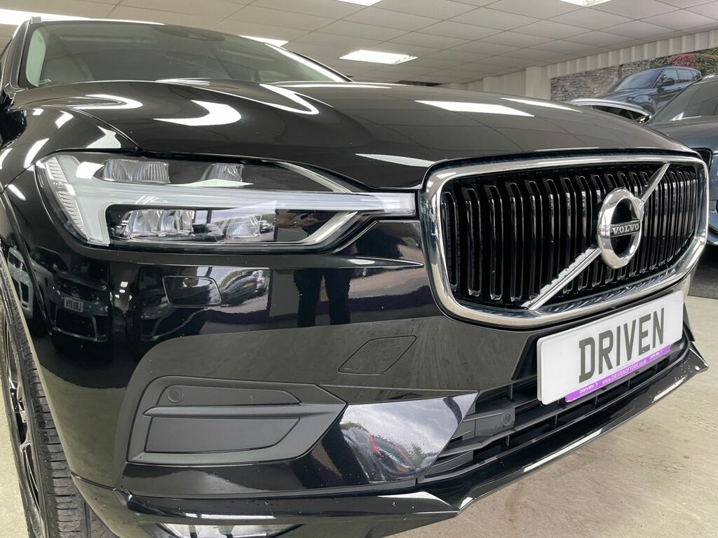 Volvo XC60 D4 Momentum Pro Awd Black #3