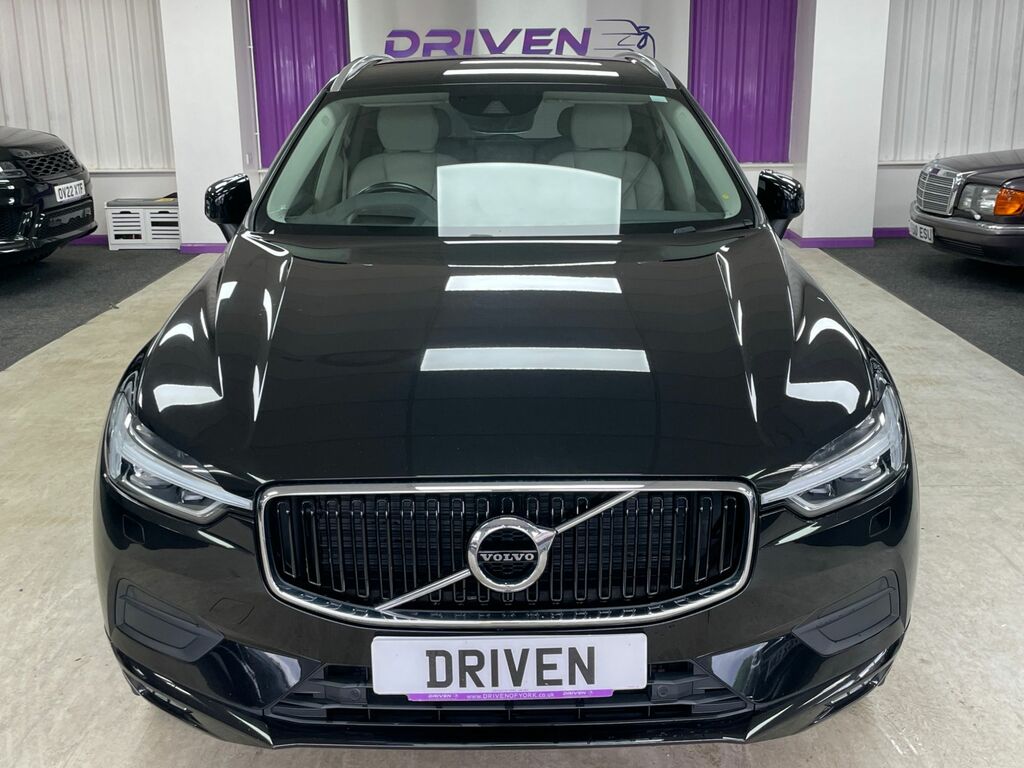 Volvo XC60 D4 Momentum Pro Awd Black #5