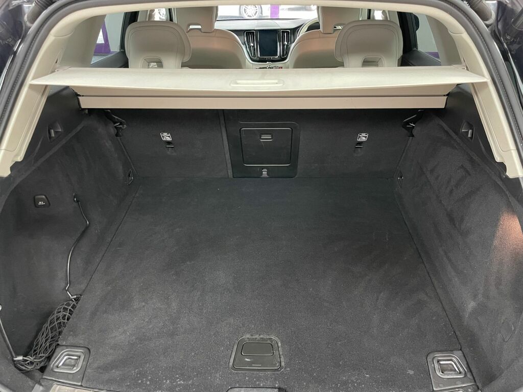 Volvo XC60  Silver #11