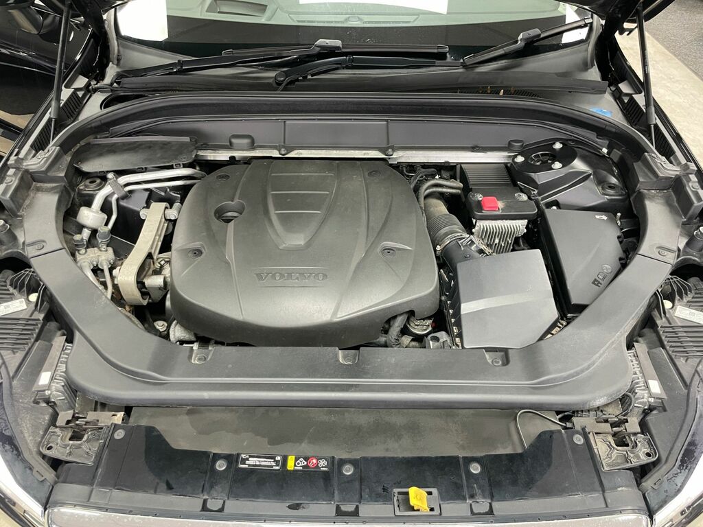 Volvo XC60  Silver #45