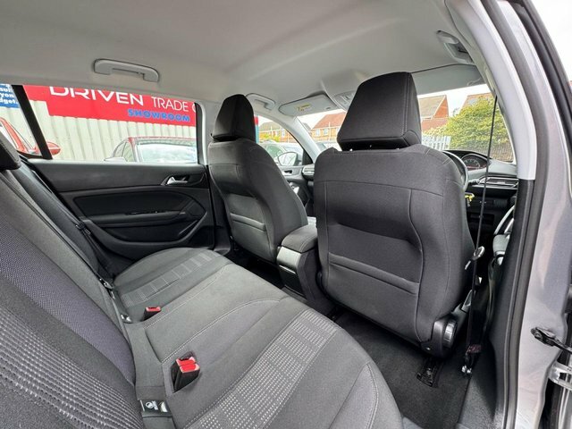 Peugeot 308 1.6 Bluehdi 100 Active Blue #15
