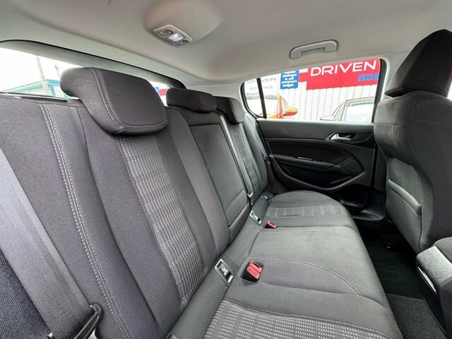 Peugeot 308 1.6 Bluehdi 100 Active Blue #16