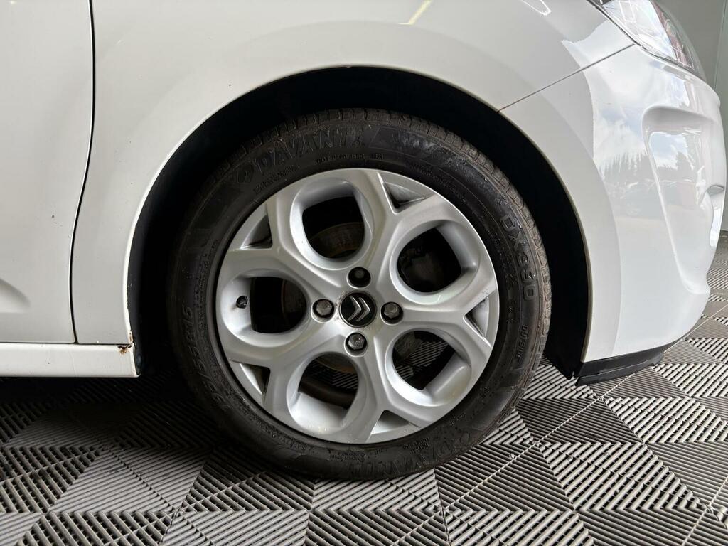 Citroen C3 Hatchback 1.4I White Euro 5 201212 AO12XCC White #3