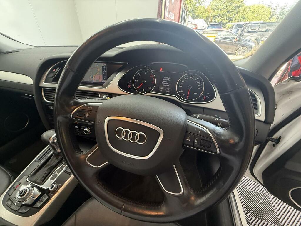 Audi A4 A4 Se Tfsi Quattro White #23