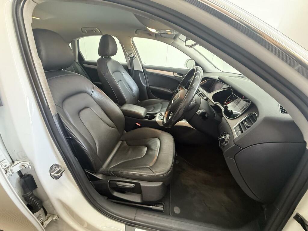 Audi A4 A4 Se Tfsi Quattro White #20