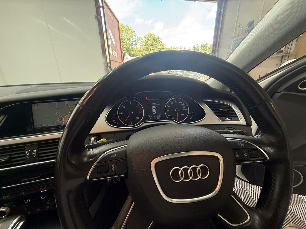 Audi A4 A4 Se Tfsi Quattro White #24