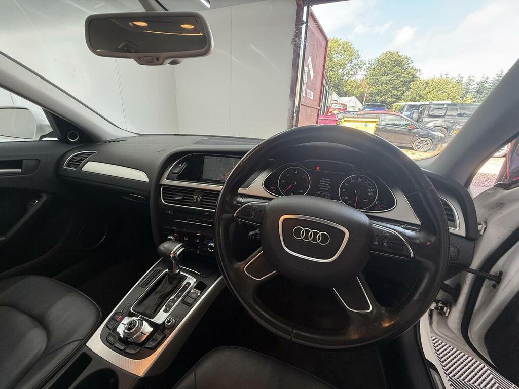 Audi A4 Saloon 2.0 Tdi Se Technik Multitronic Euro 5 Ss RE62TYX White #4