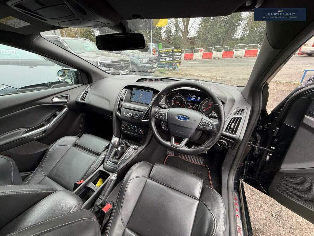 Ford Focus Hatchback 2.0 Tdci St-3 Euro 6 Ss 201616 YS16MTF Black #3