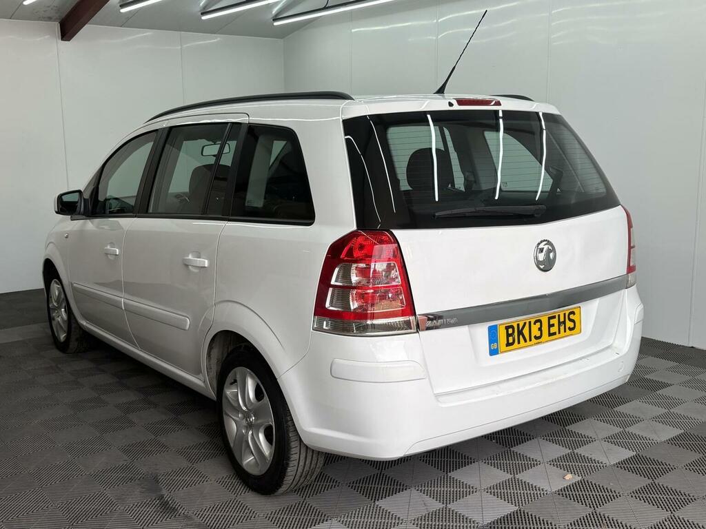Vauxhall Zafira 1.6 16V Exclusiv Euro 5 White #3