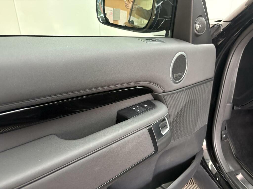 Land Rover Discovery Metropolitan Edition Grey #31