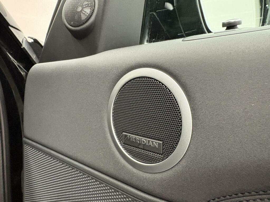 Land Rover Discovery Metropolitan Edition Grey #11