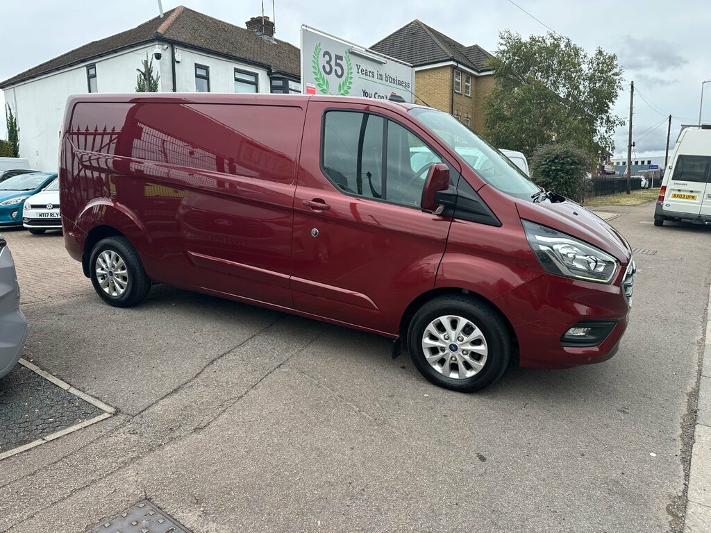Ford Transit Custom 2.0 300 Ecoblue Limited Panel Van Manua Red