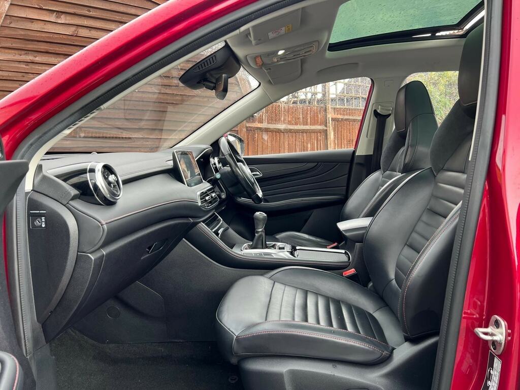 MG HS 1.5 T-gdi Exclusive Euro 6 Ss... Red #26