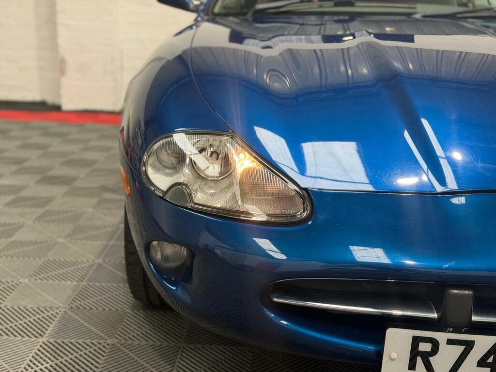 Jaguar XK8 4.0 2dr Green #37