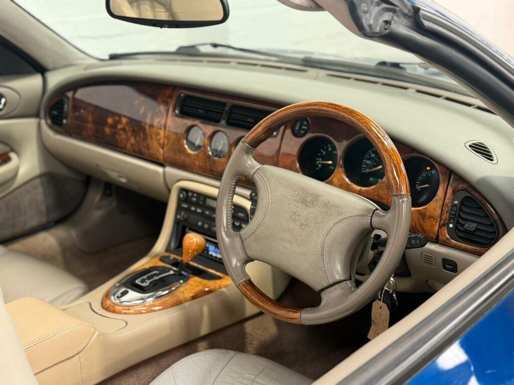 Jaguar XK8 4.0 2dr Green #16