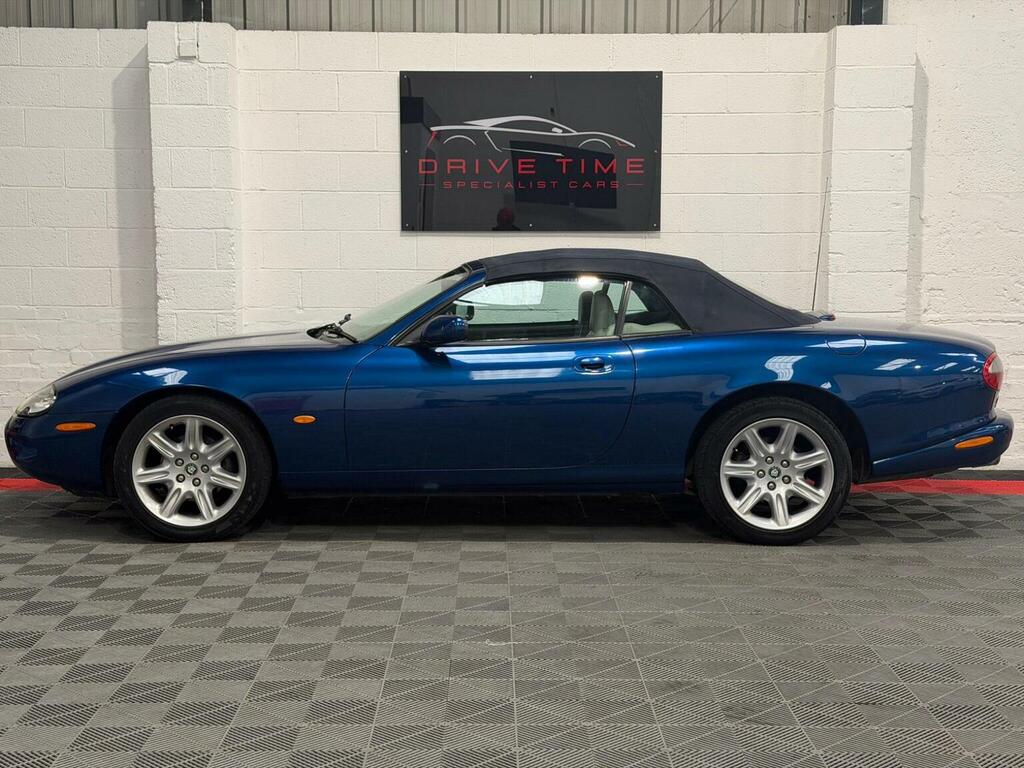 Jaguar XK8 4.0 2dr Blue #4
