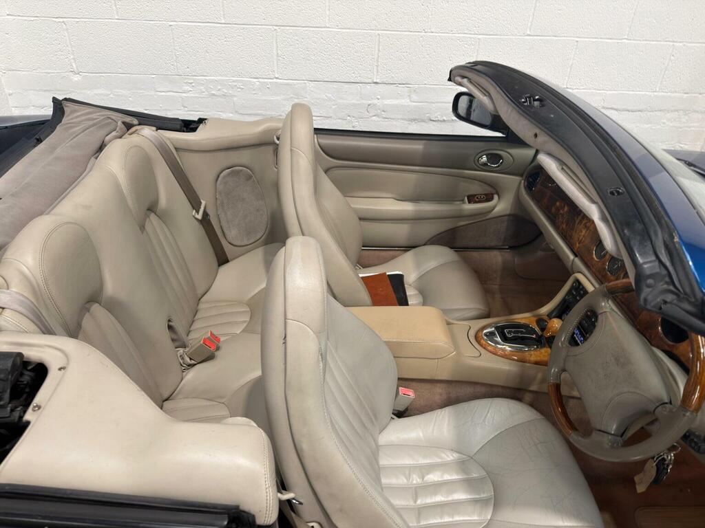 Jaguar XK8 4.0 2dr Green #22