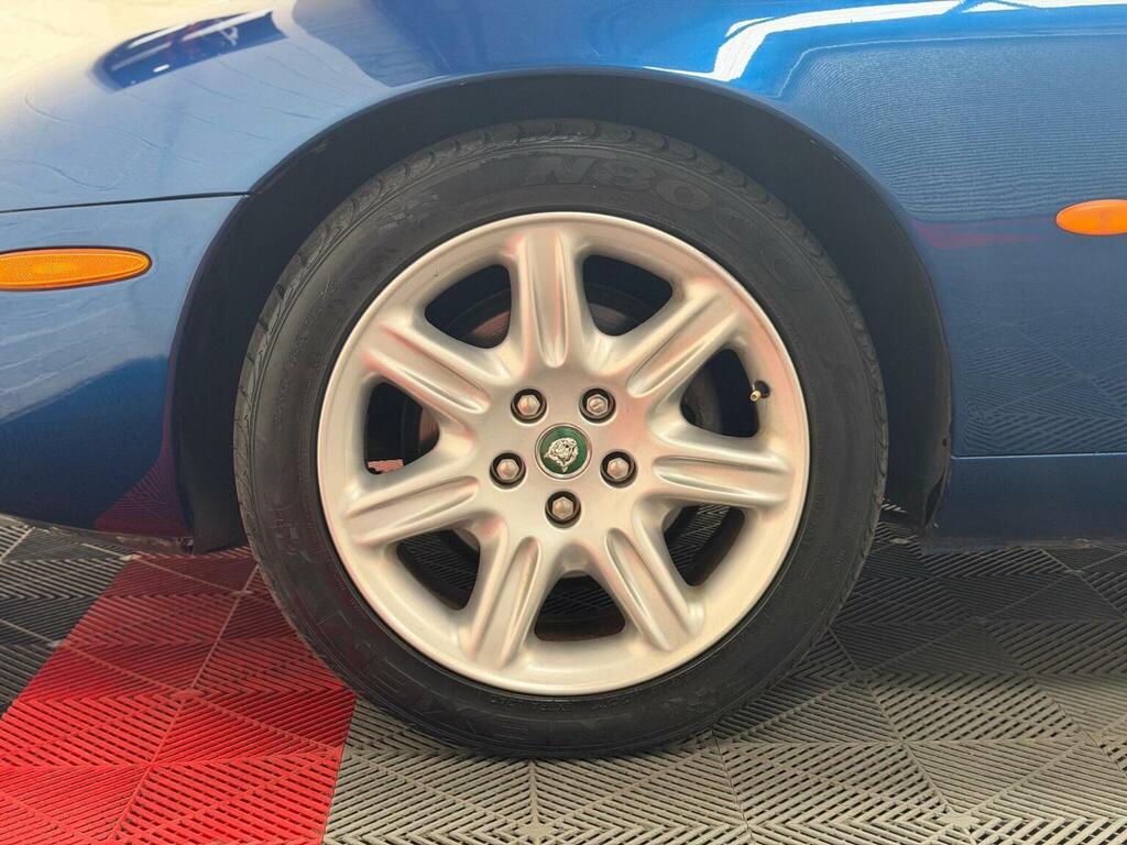 Jaguar XK8 4.0 2dr Green #30
