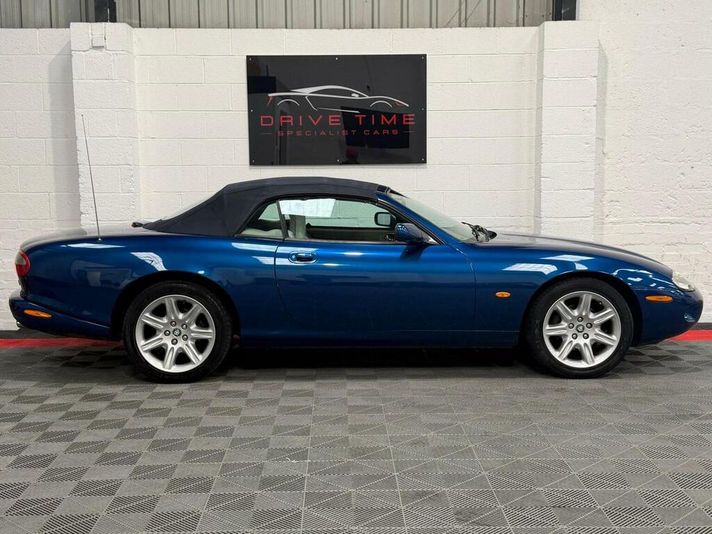 Jaguar XK8 4.0 2dr Green #13