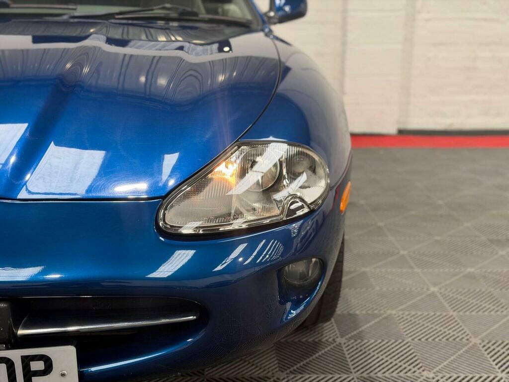 Jaguar XK8 4.0 2dr Green #36