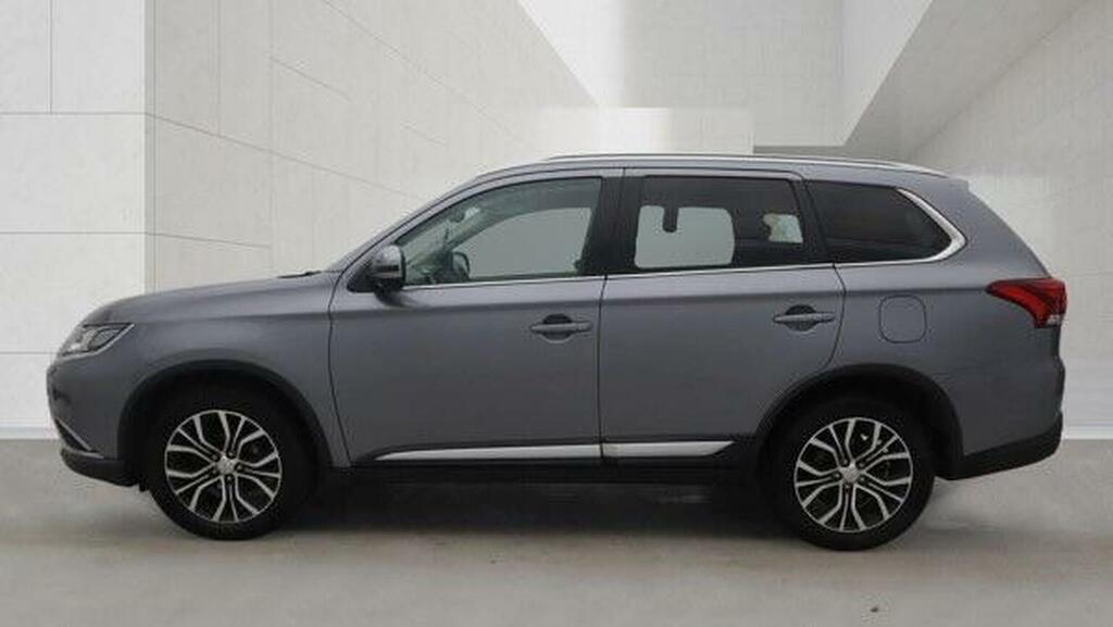 Mitsubishi Outlander 2.2 Di-d 4 4Wd Euro 6 Grey #4