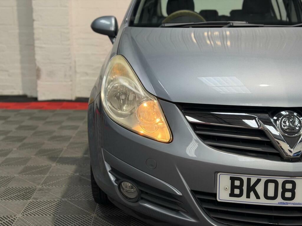 Vauxhall Corsa 1.2I 16V Sxi White #8
