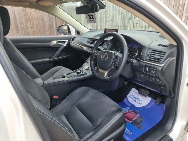 Lexus CT 1.8 200H Hatchback Hybrid E-cvt Euro 6 White #2