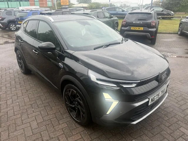 Renault Captur 1.8 E-tech Full Hybrid 160 Esprit Alpine Black #4