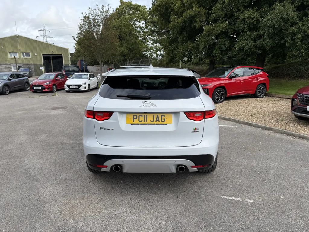 Jaguar F-Pace 3.0 Supercharged V6 S Awd White #4