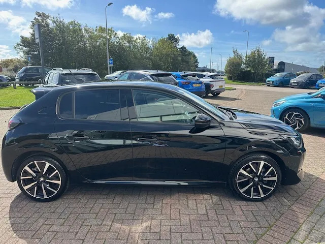 Peugeot 208 1.2 Puretech 100 Allure Premium Eat8 Black #5