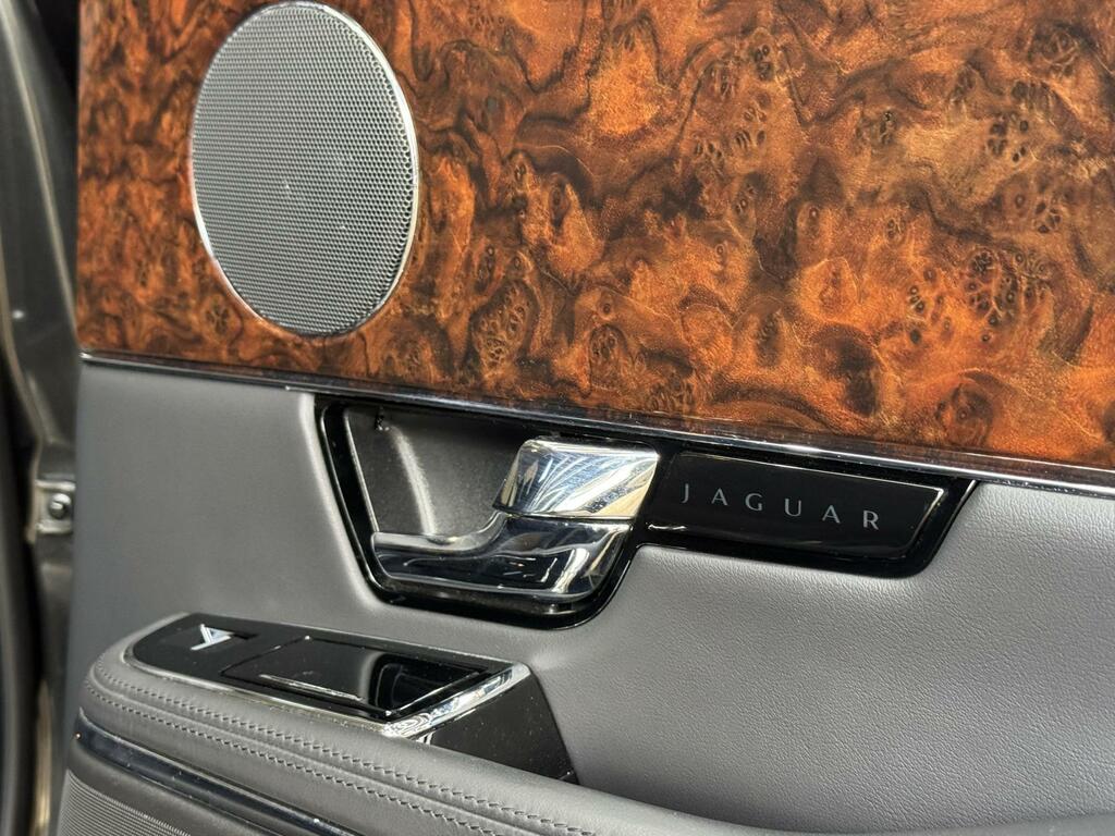 Jaguar XJ  Blue #28