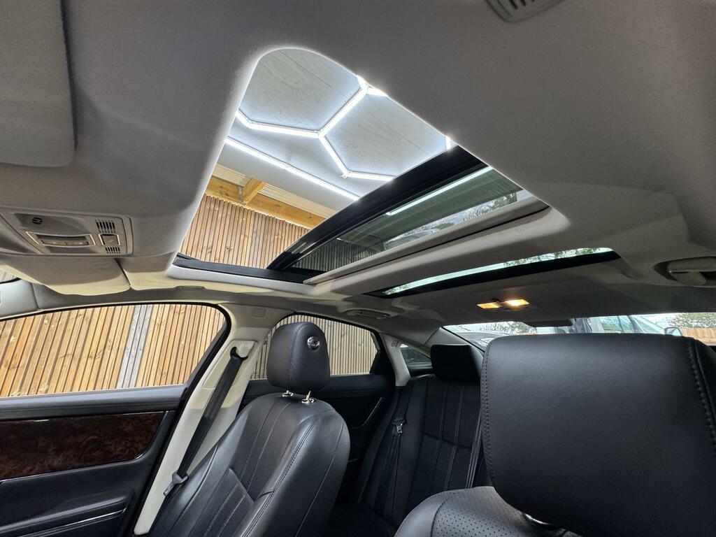 Jaguar XJ  Blue #40