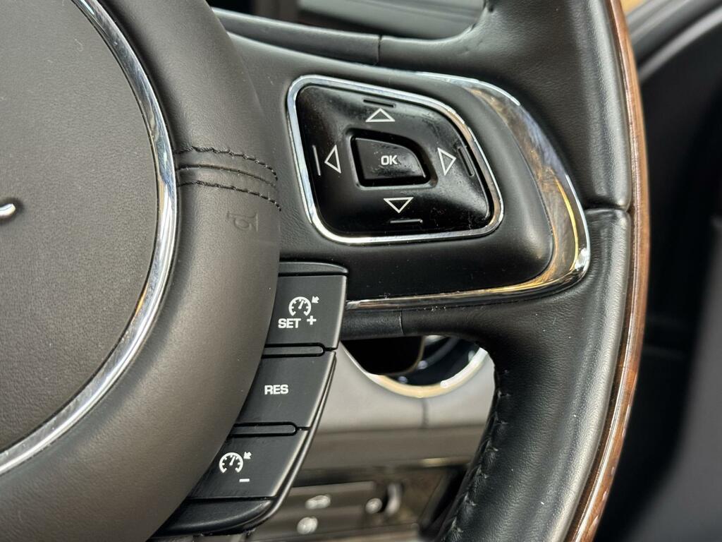 Jaguar XJ  Blue #43