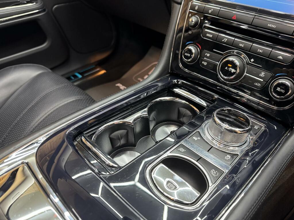 Jaguar XJ  Blue #44